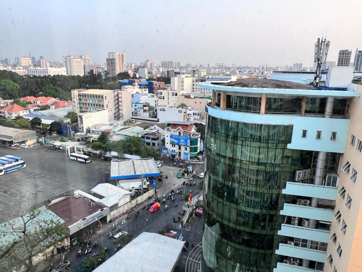 Căn hộ Sky Center Thap A Gan San Bay Tan Son Nhat TP. Hồ Chí Minh